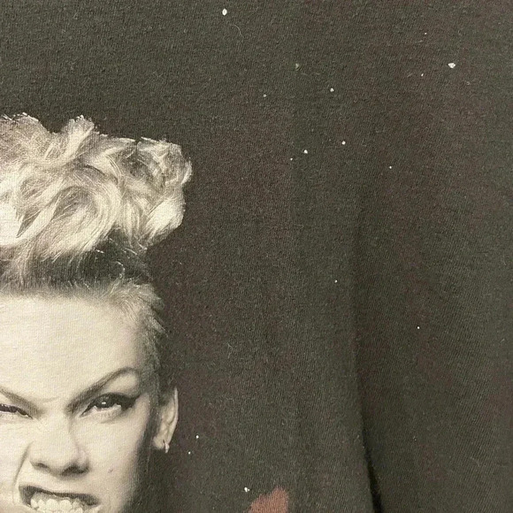 PINK 2018 Beautiful Trauma World Tour Concert T-Shirt - Picture 4 of 11